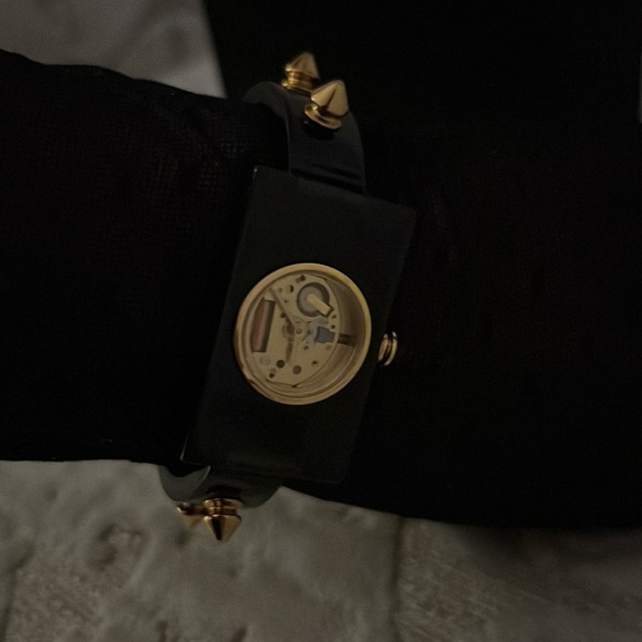 Gucci Watch - Picture 4 of 9